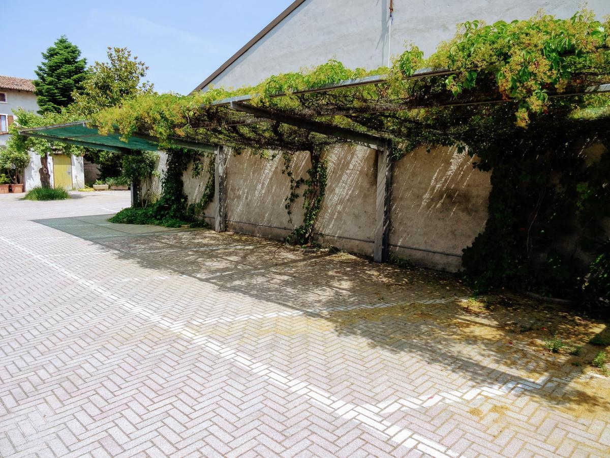 Residenza Il Giglio Bed & Breakfast Mozzecane ภายนอก รูปภาพ